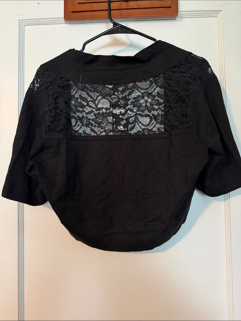 Avenue Black Lace-Back Cropped Cardigan size 18/20 - Picture 4 of 4